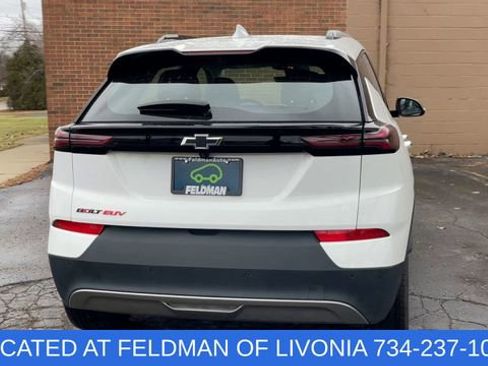 Used 2023 Chevrolet Bolt EUV Premier w/ Sun & Sound Package image 7