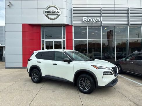 Used 2021 Nissan Rogue S FWD image 1