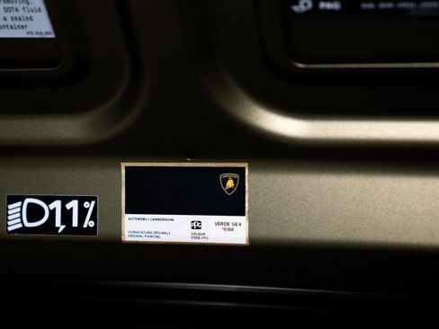Used 2022 Lamborghini Huracan EVO RWD image 27