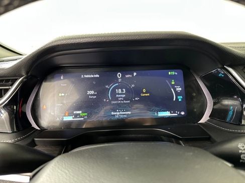 Used 2023 Jeep Grand Cherokee 4WD 4xe image 17