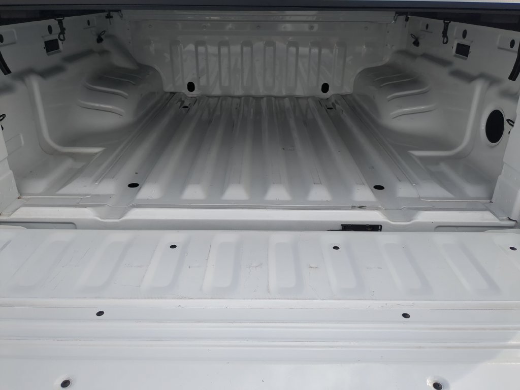 Certified 2025 Nissan Frontier SV RWD image 29