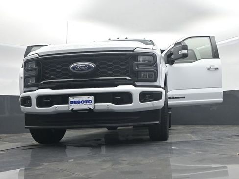 Certified 2024 Ford F250 Lariat w/ Lariat Ultimate Package image 73