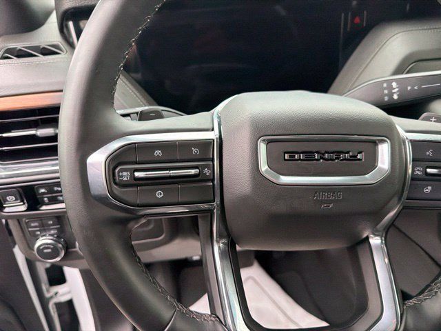 Used 2025 GMC Yukon Denali AWD/4WD image 37