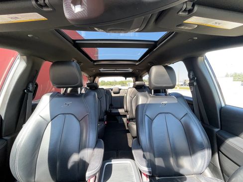 Used 2018 Chrysler Pacifica Touring-L Plus w/ Advanced Safetytec Group FWD image 22