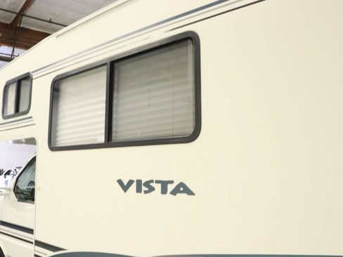 Used 2002 Volkswagen Eurovan FWD image 6