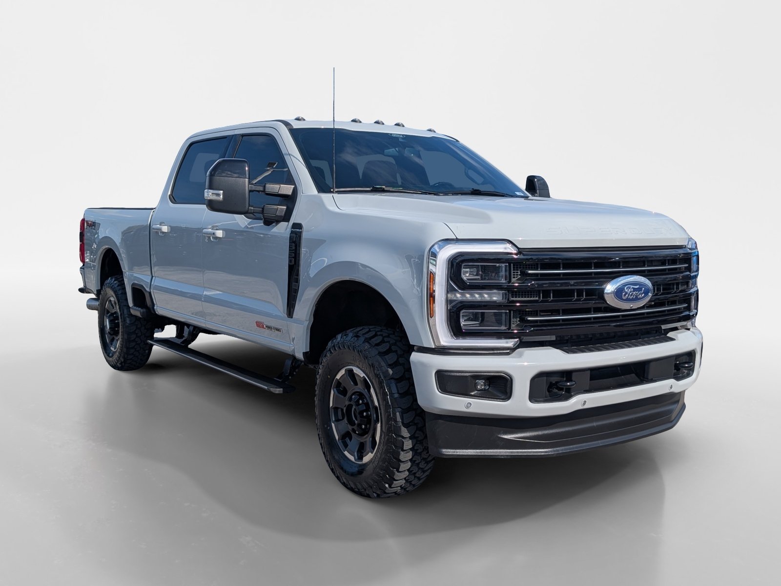Used 2025 Ford F350 Platinum AWD/4WD image 2