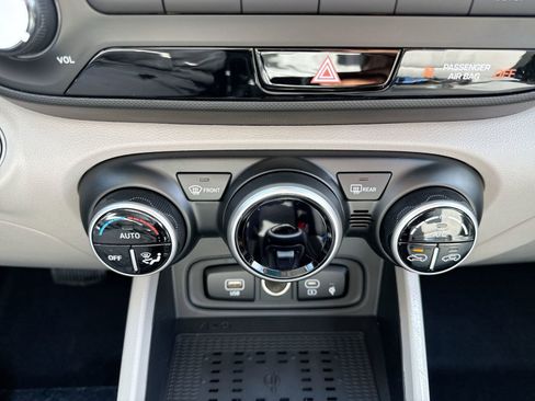 New 2026 Hyundai Venue SEL image 19