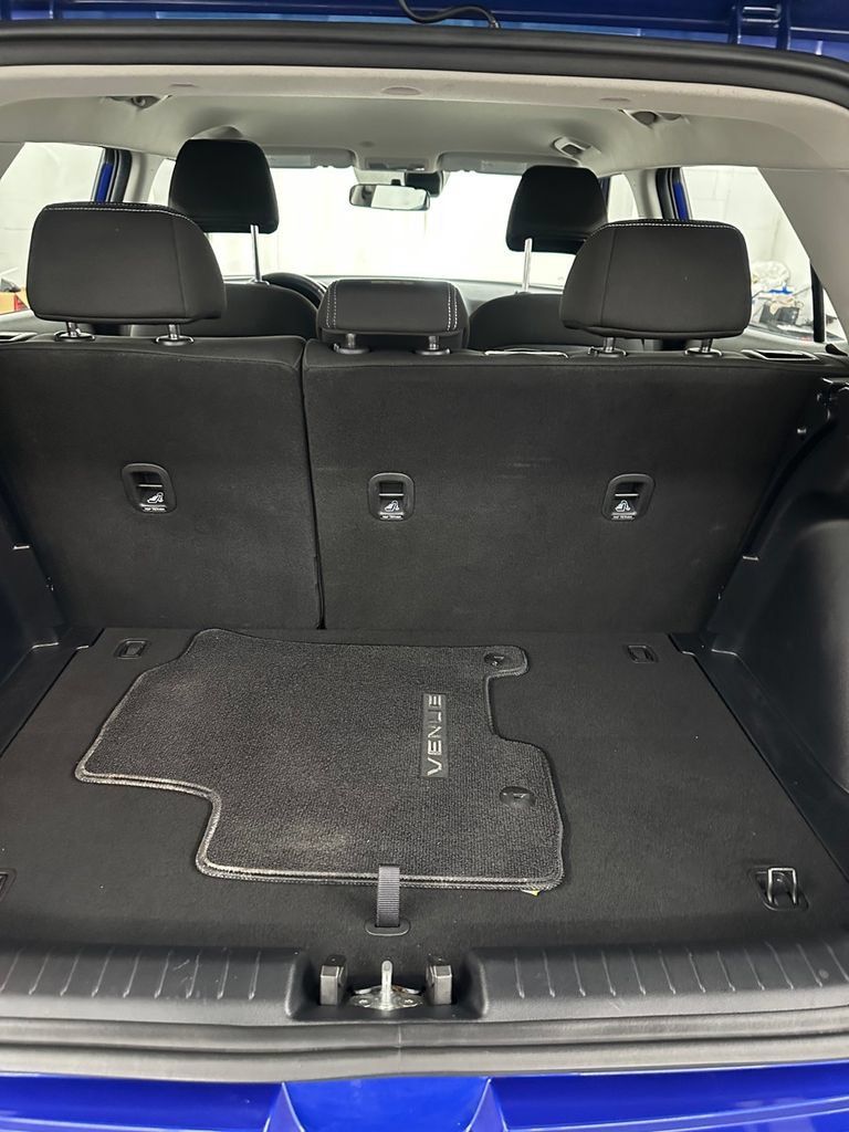 Used 2022 Hyundai Venue FWD image 25