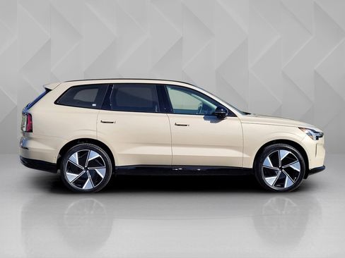 Certified 2025 Volvo EX90 Ultra image 7