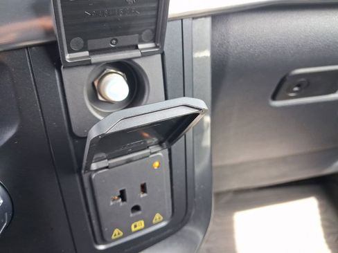 Used 2021 Ford F150 Lariat w/ Equipment Group 502A High image 34