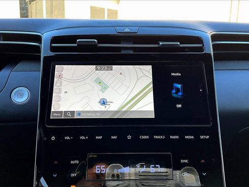 Used 2024 Hyundai Santa Cruz Limited image 12