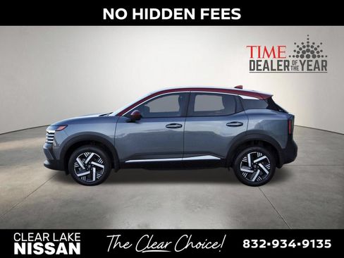 Used 2025 Nissan Kicks SV FWD image 4