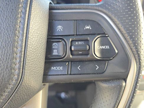 Certified 2025 Toyota 4Runner TRD Off-Road image 29