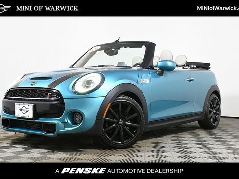 Used 2020 MINI Cooper S image 1