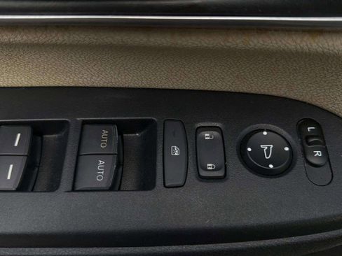 Used 2017 Honda CR-V EX image 39