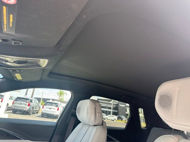 Certified 2024 Cadillac Lyriq Luxury AWD/4WD image 8