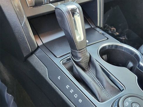 Used 2017 Ford Explorer XLT w/ Equipment Group 202A image 25