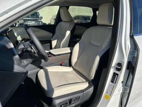 Used 2026 Lexus RX 350 image 14