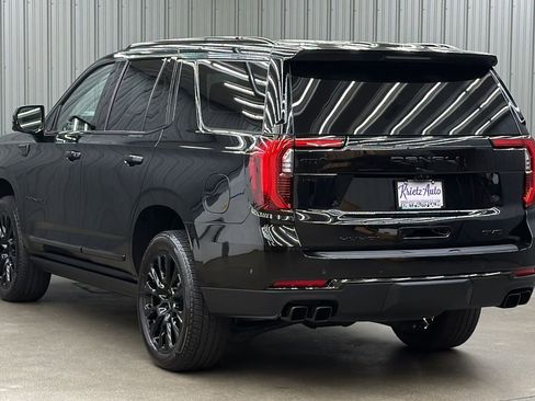 Used 2026 GMC Yukon Denali w/ Denali Reserve Package AWD/4WD image 3