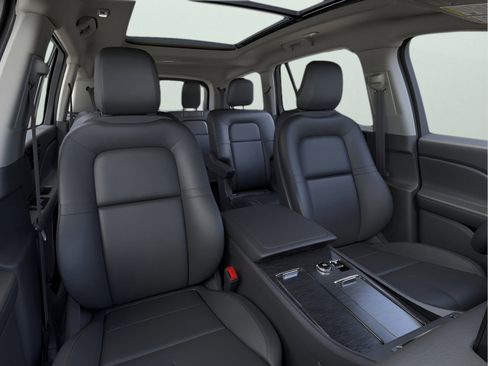 New 2025 Lincoln Aviator 2WD w/ Jet Appearance Package image 5