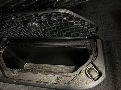 Used 2019 RAM 1500 Laramie AWD/4WD image 24