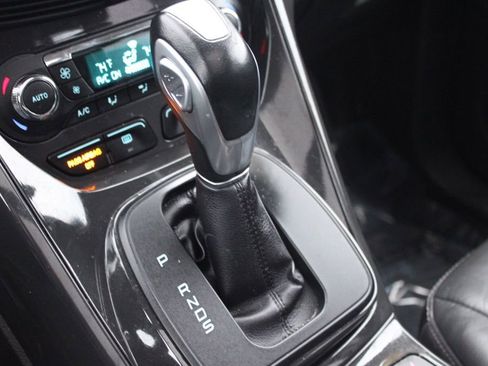 Used 2015 Ford Escape Titanium image 40