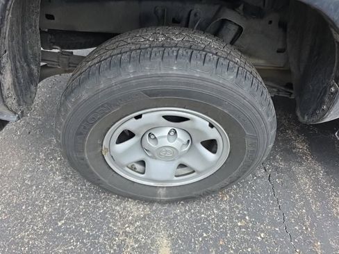 Used 2023 Toyota Tacoma SR image 21