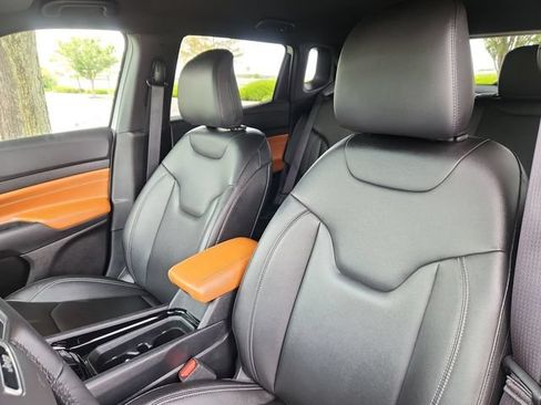 Used 2025 Jeep Compass Limited AWD/4WD image 22