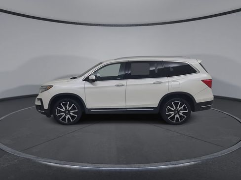 Used 2019 Honda Pilot Touring image 11