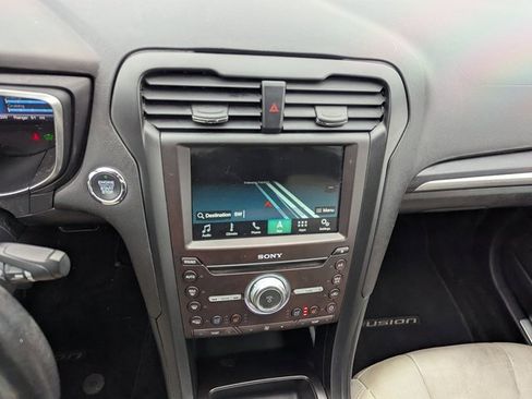 Used 2018 Ford Fusion Energi Titanium image 15