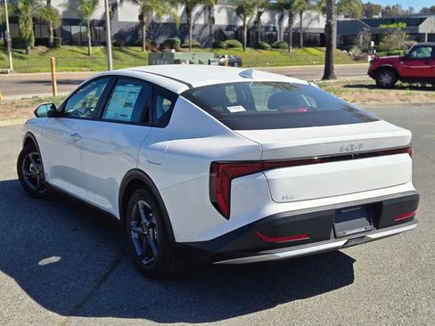 New 2026 Kia K4 LX image 10