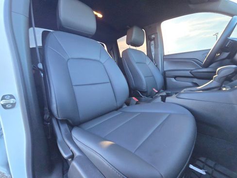 Used 2024 Chevrolet Colorado W/T image 12