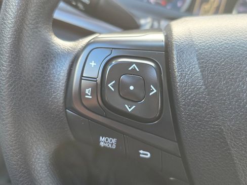 Used 2017 Toyota Camry LE FWD image 15