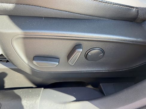 Certified 2022 Ford Escape SEL image 36