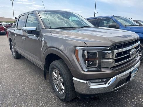 Used 2021 Ford F150 Lariat w/ Equipment Group 502A High AWD/4WD image 3