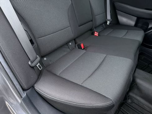 Used 2019 Subaru Outback 2.5i Premium image 21