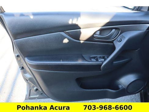 Used 2020 Nissan Rogue S image 24