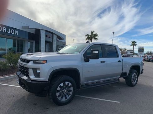 Used 2021 Chevrolet Silverado 2500 Custom w/ Custom Value Package image 1