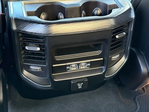 Used 2024 RAM 1500 Laramie image 13