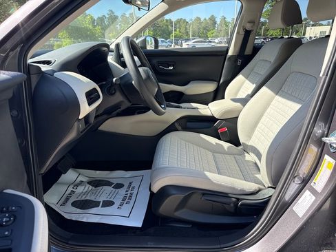 New 2026 Honda HR-V LX image 13
