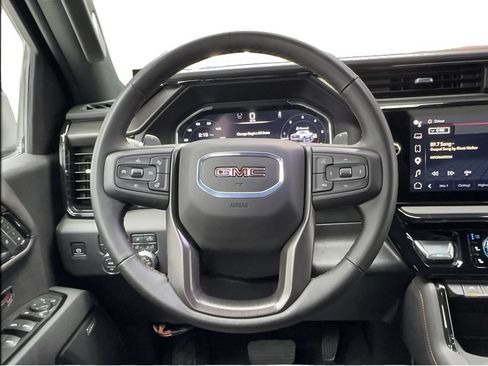 Used 2025 GMC Sierra 1500 AT4 AWD/4WD image 41