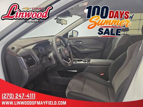 Used 2023 Nissan Rogue SV AWD/4WD image 11