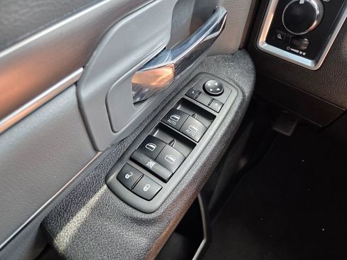 Certified 2022 RAM 1500 Classic SLT RWD image 21