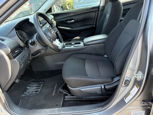 Used 2024 Nissan Sentra SV image 15