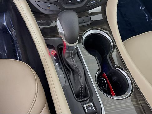 Certified 2019 Buick Envision Essence FWD image 18