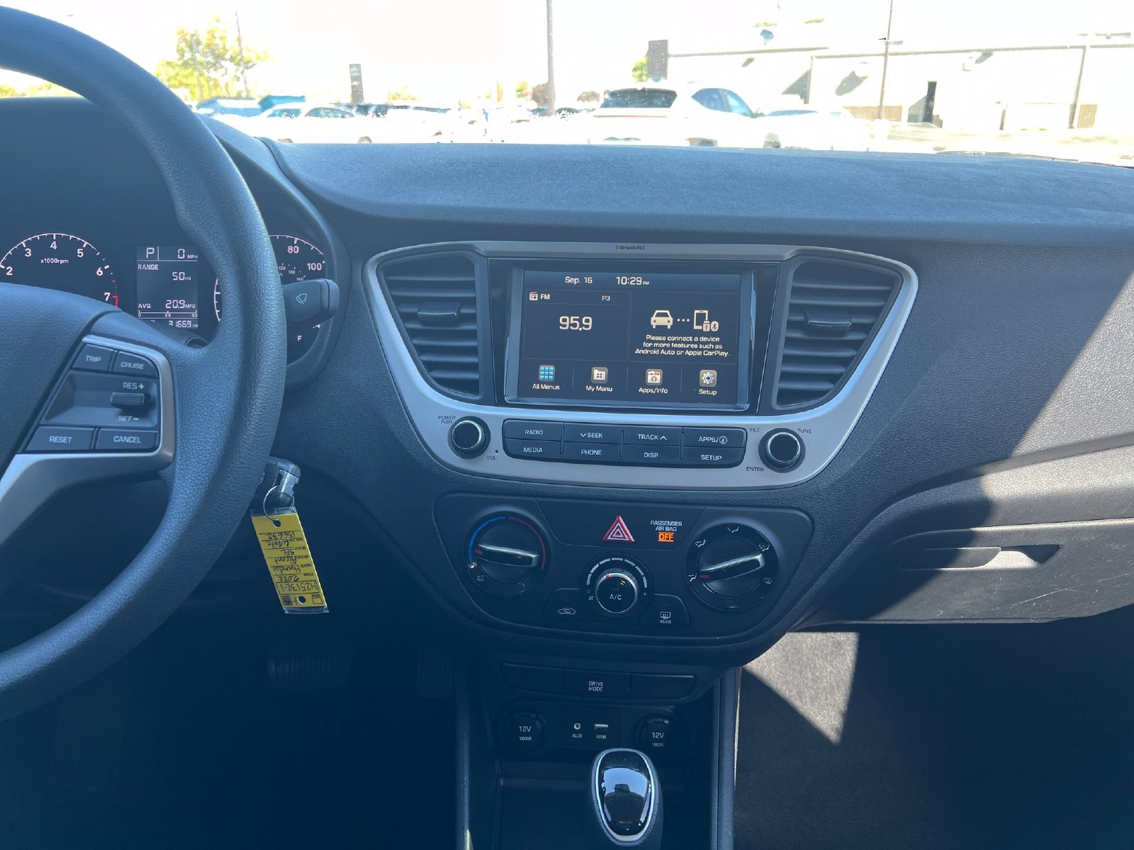 Used 2022 Hyundai Accent SEL w/ Cargo Package FWD image 26