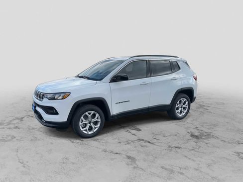 New 2026 Jeep Compass Latitude image 4