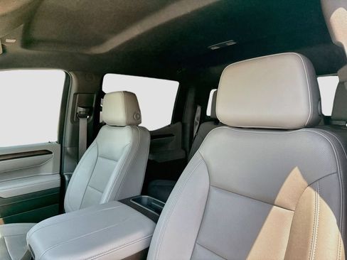 Used 2023 GMC Sierra 1500 SLT RWD image 13