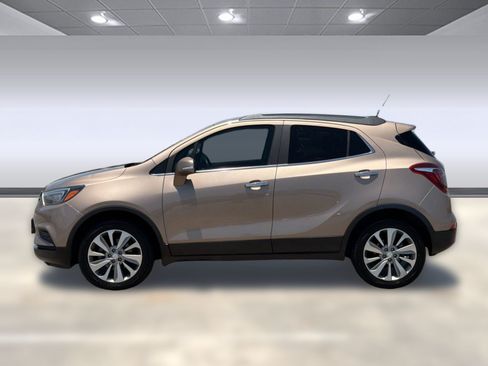 Used 2018 Buick Encore Preferred FWD image 2