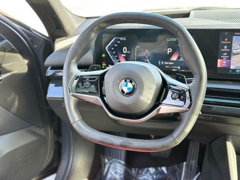 Certified 2024 BMW 530i xDrive 530i xDrive w/ Premium Package image 11